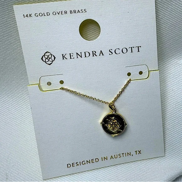 Kendra Scott Initial “E” Necklace Reversible Medallion 14K Gold Plated NWT - Picture 3 of 5